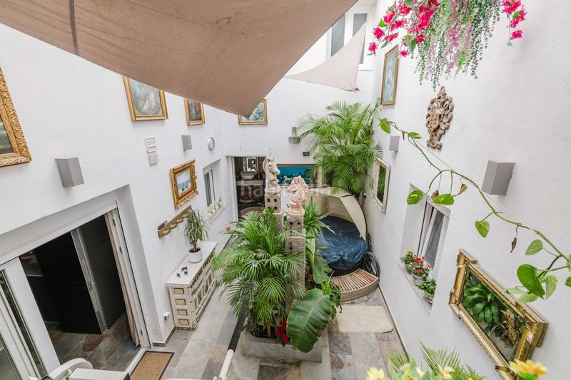 Foto 488e3b1c-49f8-461f-8154-01c139e5f0d1. Edifici a Calvario Torremolinos