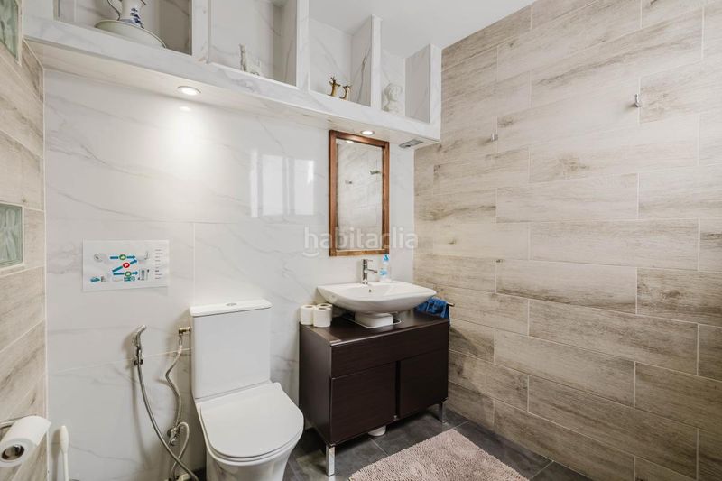 Foto eb442409-11d6-49d2-94f0-de87d080dbc4. Edifici a Calvario Torremolinos