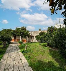 Country house  C. ulpiano blanco