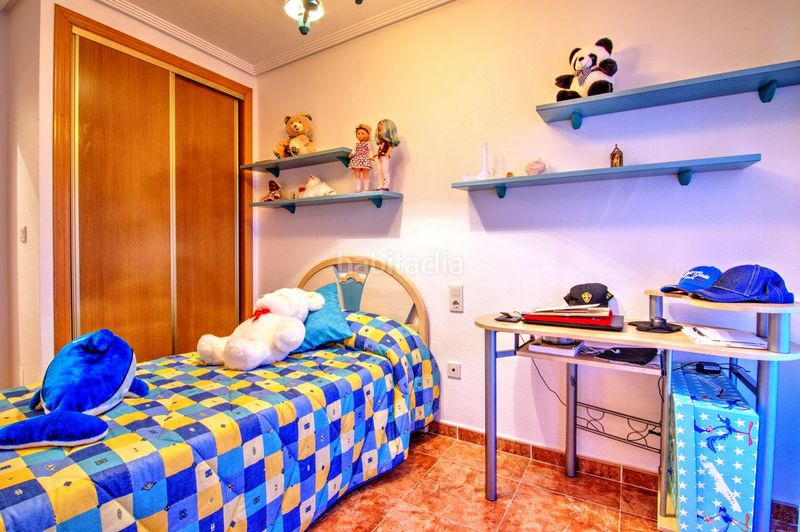 Foto 15ad59d4-9021-4b28-8404-23c4b5610586. Casa adossada amb calefacció aparcament a Benferri