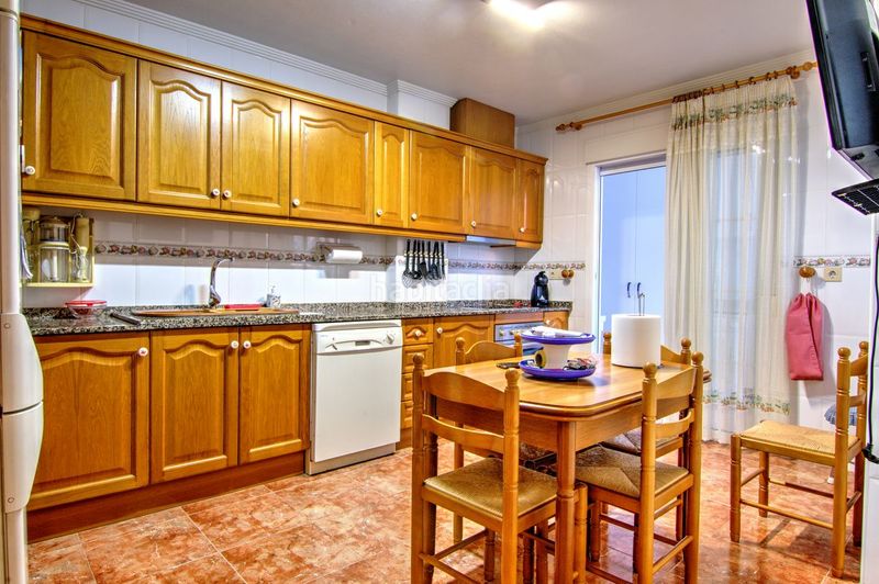 Foto fb9b61f1-bc5e-4d09-b687-7cb27e9df5cb. Casa adossada amb calefacció aparcament a Benferri