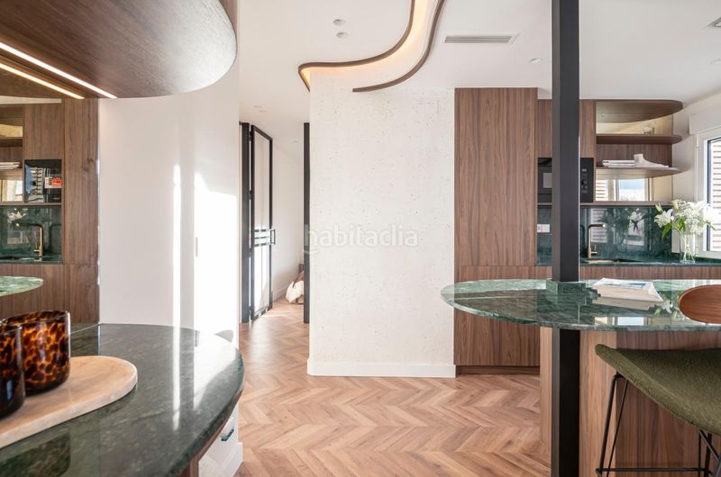 Foto bce95baa-ea7d-483a-8d7a-f1c6a04658e6. Àtic amb calefacció a Trafalgar Madrid