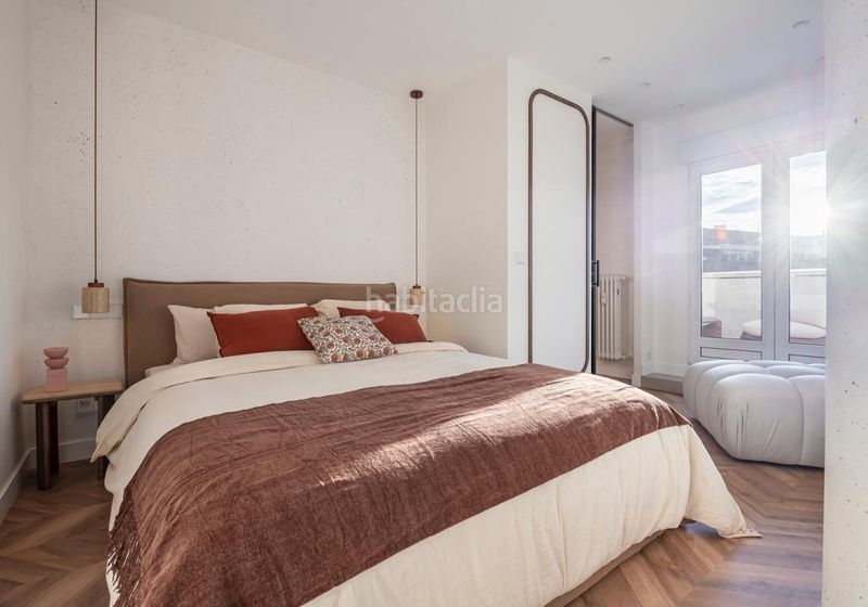 Foto ca71bfe2-3625-4bd8-a8e5-b0195de8e0a9. Àtic amb calefacció a Trafalgar Madrid