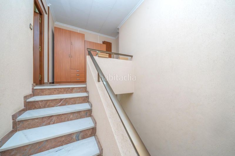 Foto b3101fa9-f1c3-4f23-90eb-8bee905c50a3. Edificio en Centro San Juan de Alicante