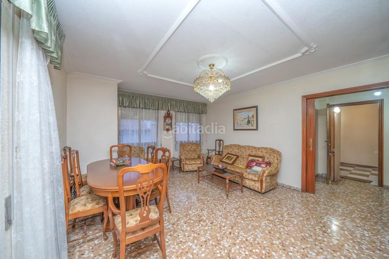 Foto c5ae1fa1-c269-4ae7-937b-b3ea3e1c5843. Edificio en Centro San Juan de Alicante