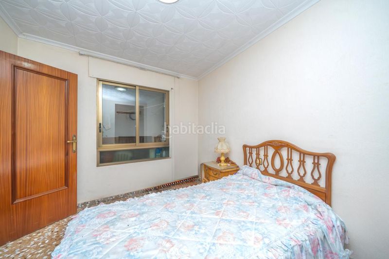 Foto ca03d846-a53f-4281-8654-a4ae1857bcc3. Edificio en Centro San Juan de Alicante