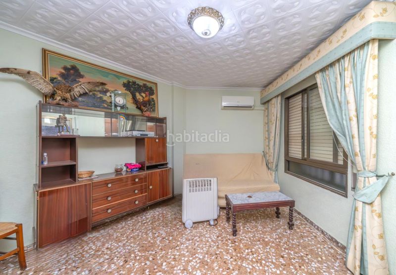 Foto 6b586fc7-fa54-4fc8-90d6-6e47023f2037. Edifici a Centro San Juan de Alicante