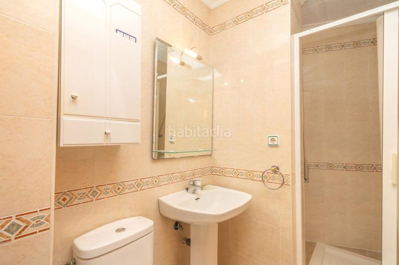 Foto bc1db6b9-2a78-4bdc-a6a3-74d63d9cf485. Edifici a Centro San Juan de Alicante