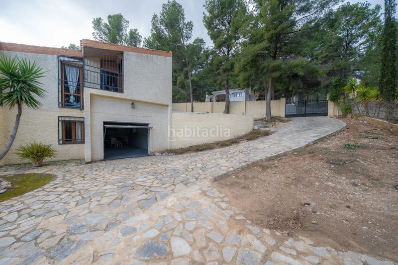 Foto 4f075e62-4c53-4229-8d35-0229b08bcf89. Casa amb calefacció aparcament piscina a Tibi