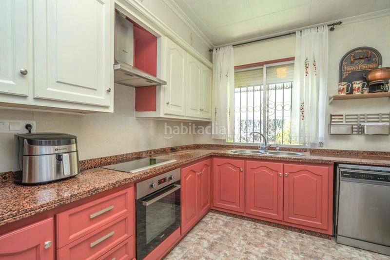 Foto b7599514-a83e-4989-a32f-d46b30b0b699. Casa amb calefacció aparcament piscina a La Algoda - Matola - Llano de San José Elche / Elx