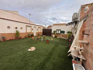 Terreno residencial  C. hermanos alvarez quintero