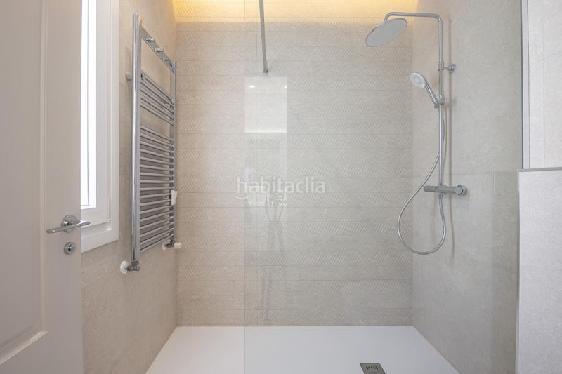 Foto 030517a6-7859-45fb-8e05-46ca0b9f966f. Àtic amb calefacció a Castillejos-Cuzco Madrid