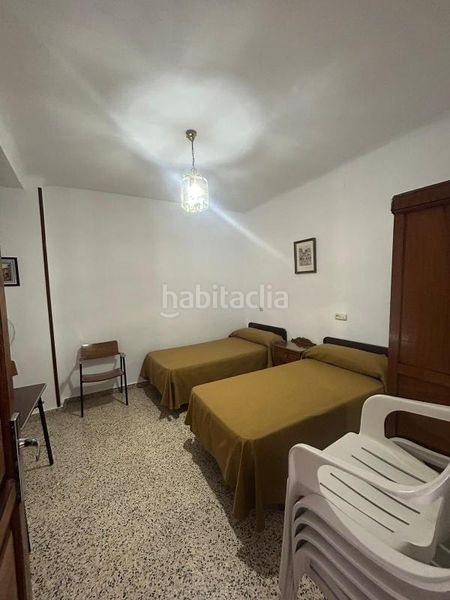Foto d886b42d-0cd2-4a30-8788-4c8ef8f1e8b2. Edifici a Barrio de Zaidín Granada