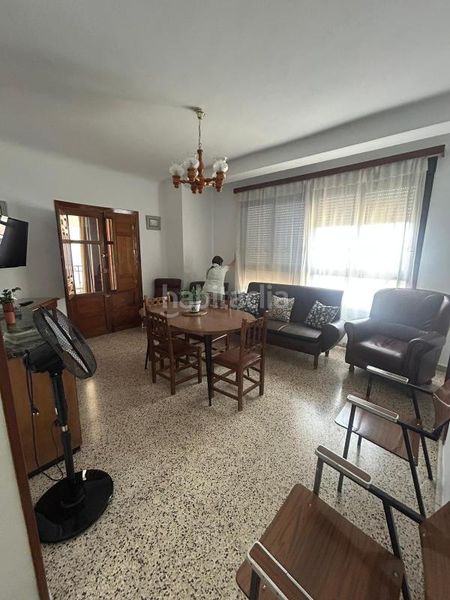 Foto eb3a64b6-8685-419f-a745-f7d463a2c562. Edifici a Barrio de Zaidín Granada