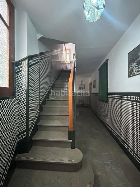 Foto 62fd8fe2-2076-448a-b58f-d34aa27be28c. Edificio in Lanjarón