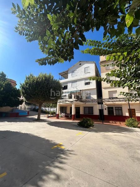 Foto a5f048c2-e3fd-4cf6-9177-5fb07e7e0062. Edificio in Lanjarón