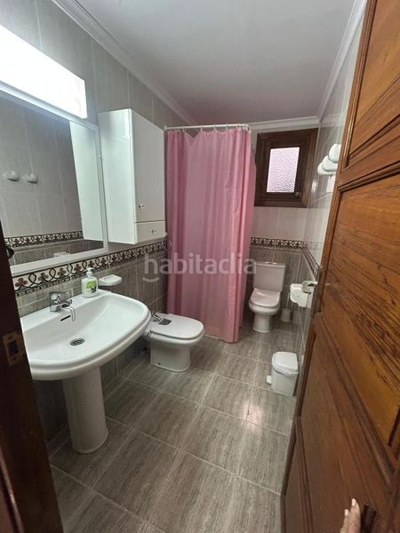 Foto 8d5cf203-6af3-40b6-a9fc-bee907effb85. Edifici a Lanjarón