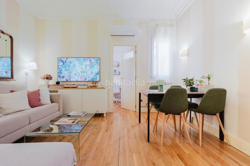 Foto b8e9497a-18dd-4d68-859f-5ea28e839ba3. Pis amb calefacció a Argüelles Madrid