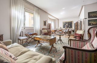 Flat  P.º del gral. martínez campos