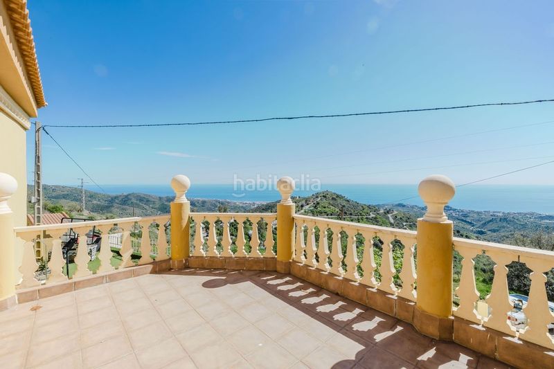 Foto 0def30bc-b315-48a7-bbd5-b18de6da5011. Casa amb calefacció aparcament piscina a Olías Málaga