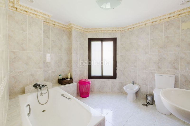 Foto 31ca3f79-d387-49f5-8e73-178455675955. Casa amb calefacció aparcament piscina a Olías Málaga