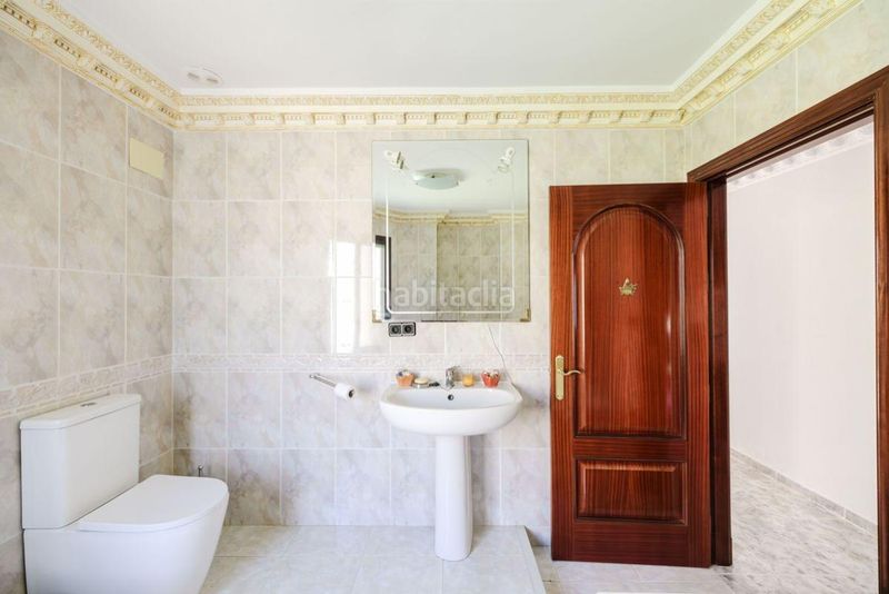 Foto b36965ae-b754-44d0-82fd-36b1b70ec32f. Casa amb calefacció aparcament piscina a Olías Málaga