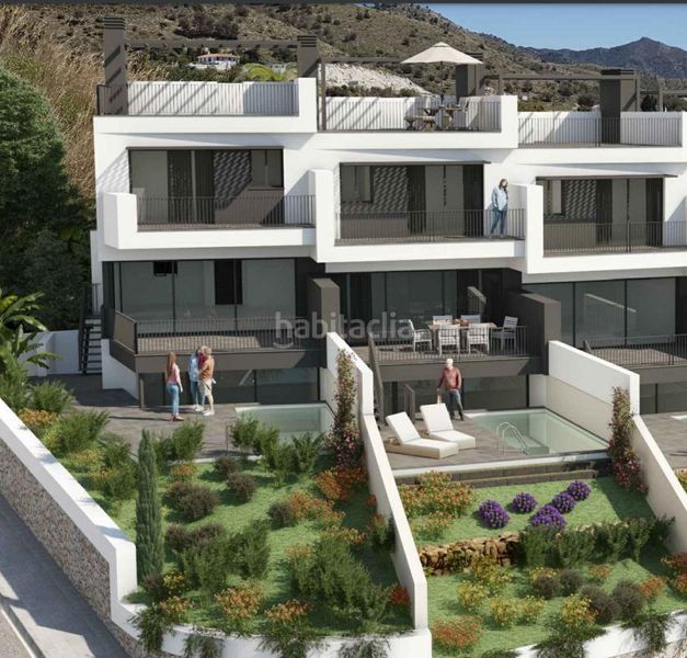 Foto 2b63345f-dfc6-4abb-b768-a7a1e0b9ef1d. Casa aparellada amb calefacció piscina a Capistrano Nerja
