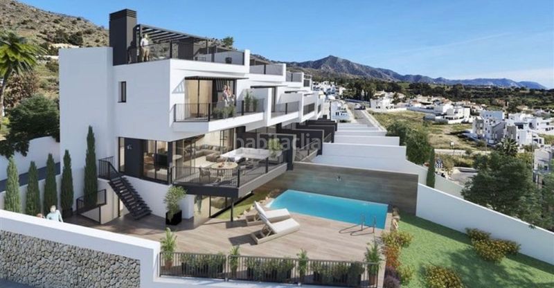 Foto c96ccbc5-d0e1-4e7b-9c38-d98942732d8b. Casa aparellada amb calefacció piscina a Capistrano Nerja