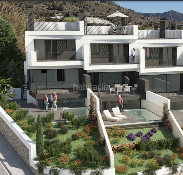 Foto 402dac09-3ffa-49f6-81e5-8d4a8a40f29f. Casa adossada amb calefacció piscina a Capistrano Nerja