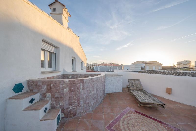 Foto fb19489a-b1eb-4a36-af94-41338b5663f1. Casa amb calefacció piscina a Oliva playa Oliva