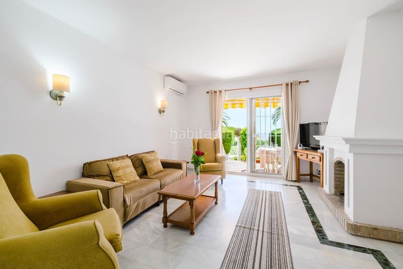 Foto 3601e232-6b54-44b1-8345-554dbb511628. Casa adossada amb calefacció piscina a Capistrano Nerja