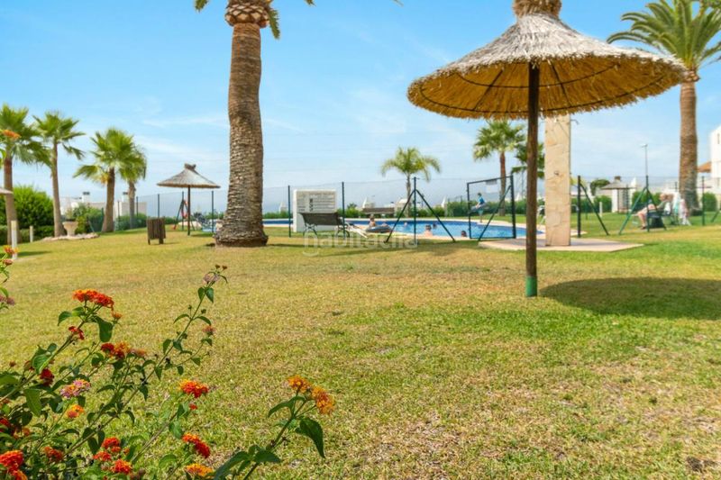 Foto df0f0f31-c3cd-45b4-a1ab-240cbd866944. Casa adossada amb calefacció piscina a Capistrano Nerja