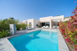 House  Calle daya nueva