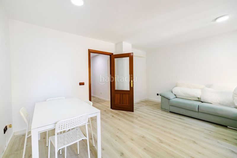 Foto 17280e56-f68e-4d15-bc72-75e618503797. Pis amb calefacció aparcament piscina a Puerta Blanca Málaga