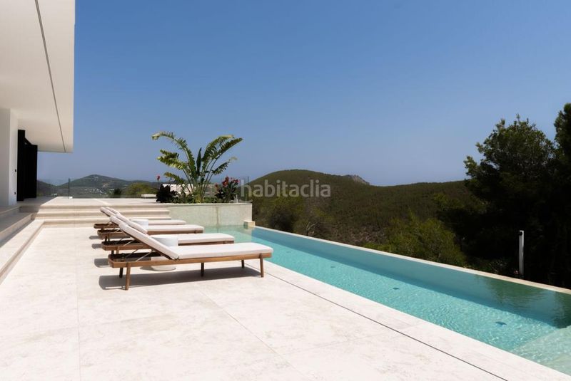 Foto 47a1c4a6-e7a2-4f3f-97f4-a925b9fde789. Casa amb calefacció aparcament piscina a Roca Llisa Santa Eulària