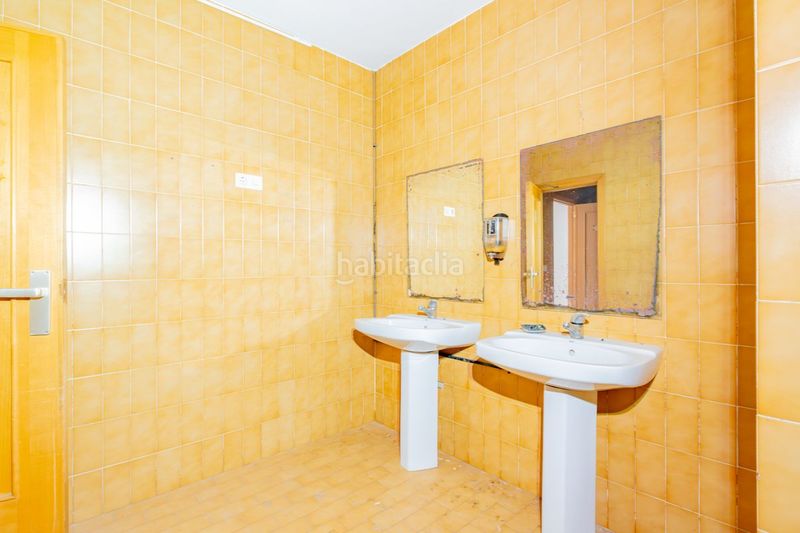 Foto b714e342-6aaf-452f-bd2e-578f7a2295ee. Local comercial amb calefacció a Moncada