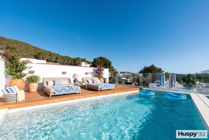 Foto 1954a75a-9502-468b-b154-c98bbfd99286. Casa amb calefacció aparcament piscina a Santa Eulària des riu Santa Eulària