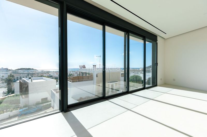 Foto d7fddd00-b488-4c6c-b4bc-ae1b6f9917a4. Casa amb calefacció aparcament piscina a Santa Eulària des riu Santa Eulària