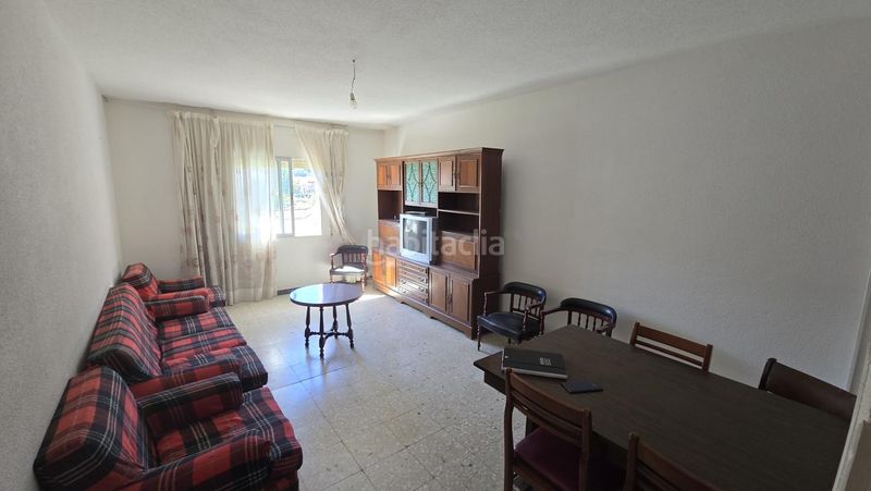 Foto f7c66a5d-d085-4388-a520-12ce277bffe5. Pis amb calefacció a Navaluenga