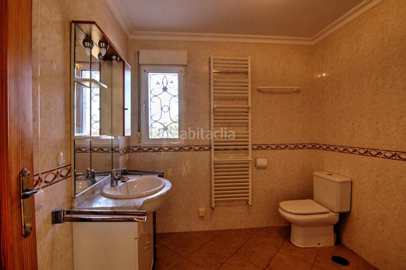 Foto 60bd6219-498d-4d3a-9490-b035137d4e87. Casa amb calefacció aparcament piscina a Busot
