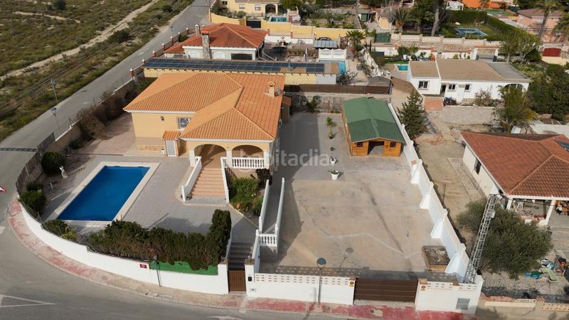 Foto 979058e1-86de-49f5-82b5-e0e8b65d50f4. Casa amb calefacció aparcament piscina a Busot