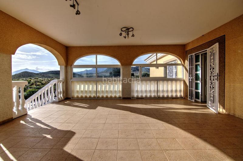 Foto ac4cf1a1-f1e6-4e56-b13e-51c27c40317b. Casa amb calefacció aparcament piscina a Busot