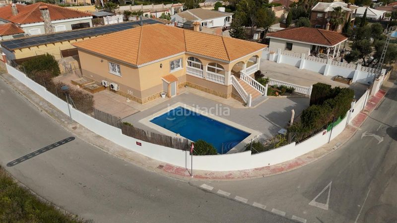 Foto faf3c7a1-3a86-4749-93ee-8005fbeda504. Casa amb calefacció aparcament piscina a Busot