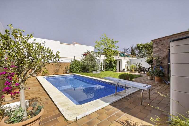 Foto 8ba73ce6-42e2-431c-96e2-efe915ba4749. Casa amb calefacció aparcament piscina a Santa Clara Sevilla
