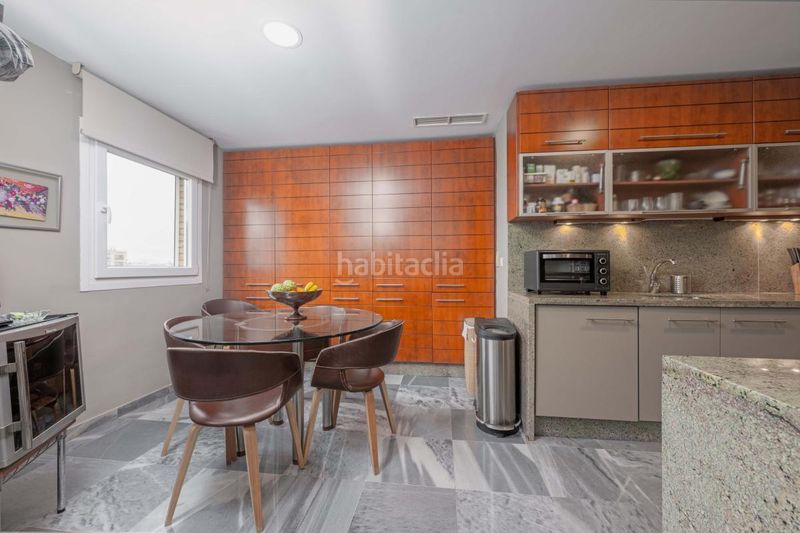 Foto 7dee6924-2222-4b92-9ee9-240f79f3c879. Pis amb calefacció aparcament a Los Remedios Sevilla