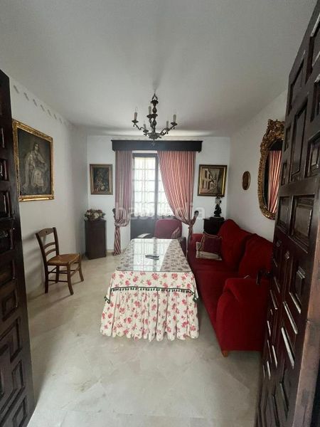 Foto f9164f01-7621-4979-8e12-4f15a33caa9a. Casa adossada amb calefacció a Écija