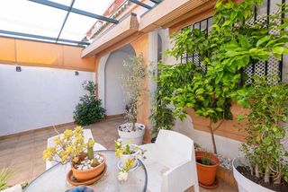 Casa bifamiliare  C. reina sofía