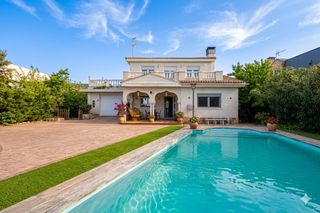 Chalet in C. Quebrantarrejas