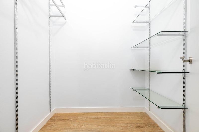 Foto 871319e1-d006-42e9-8f9d-0991eb5d3f7d. Loft amb calefacció a San Gil Sevilla