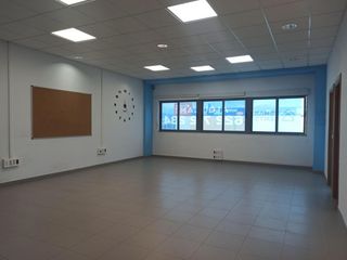 Location Bureau  Calle escritora carmen martin gaite